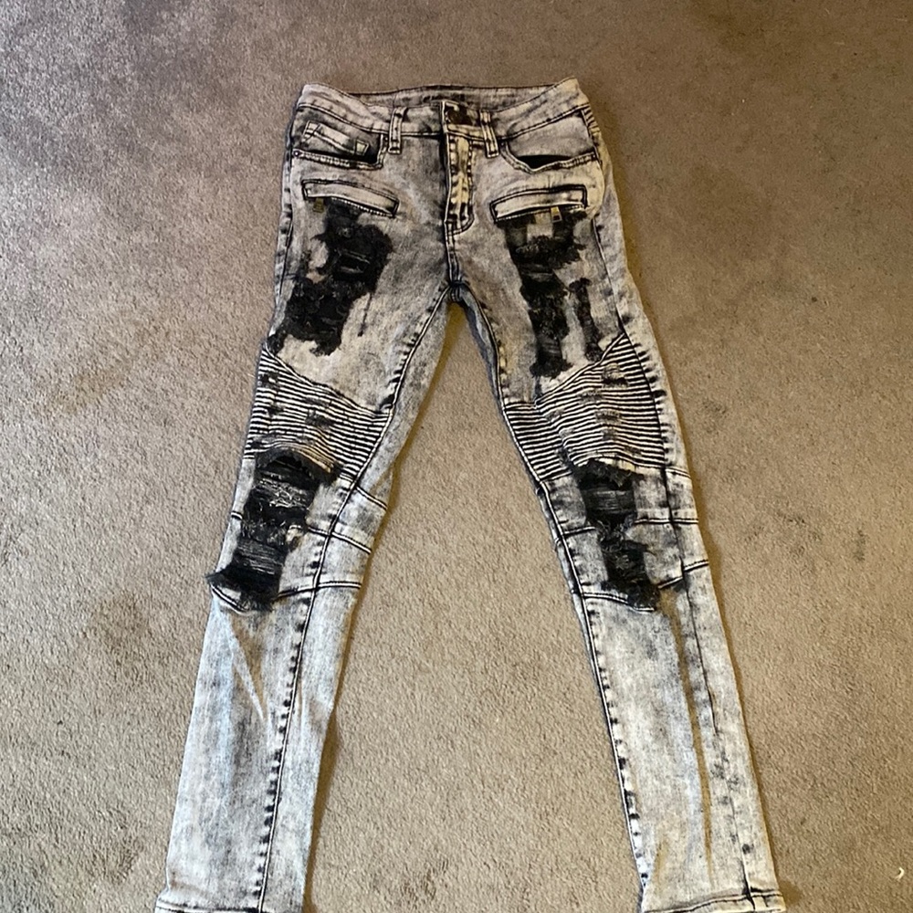Skinny jeans